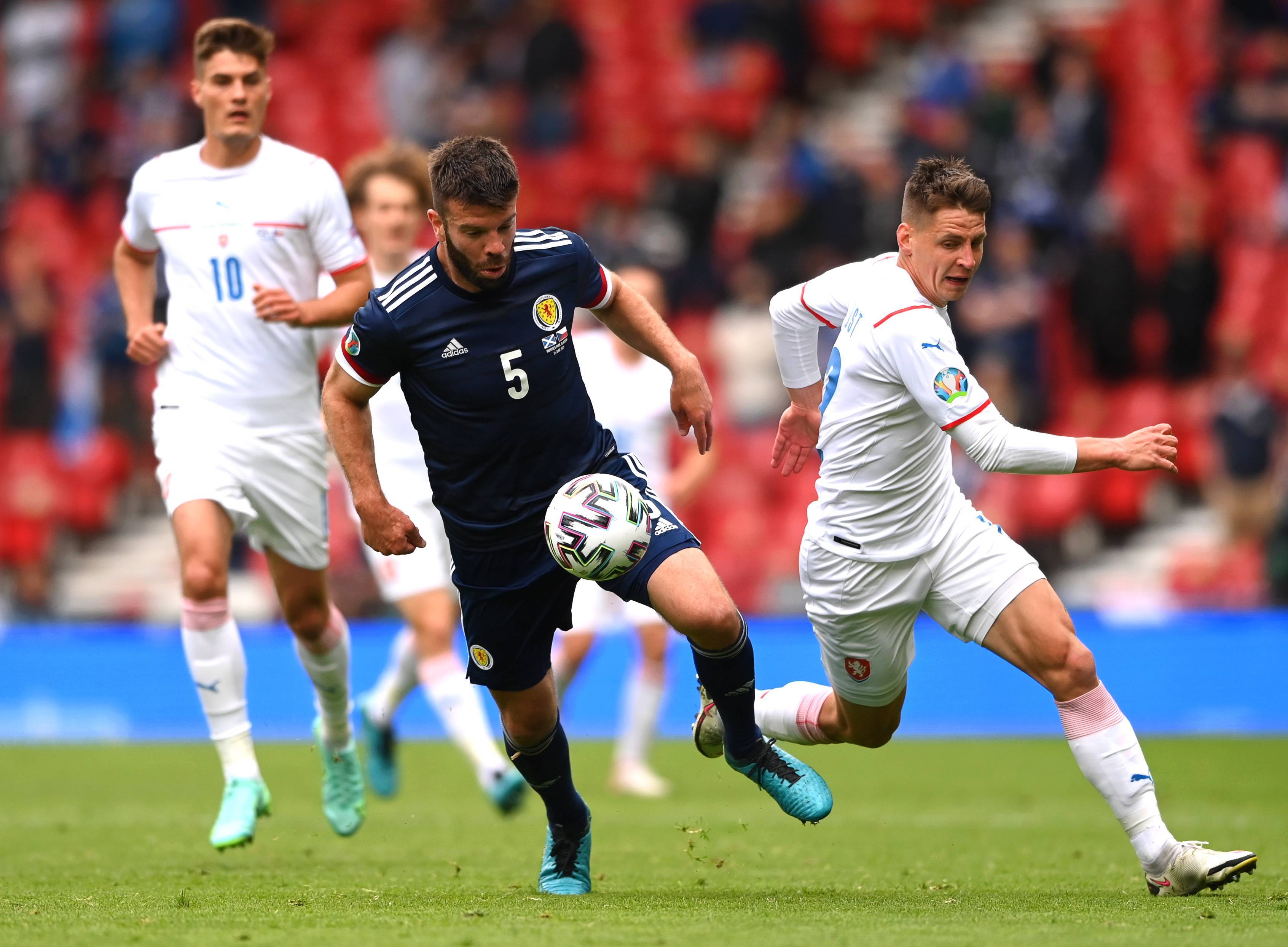 表现出了极 表现出了极