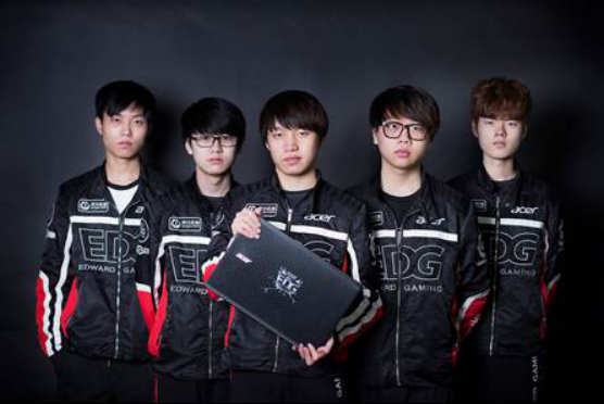 正是这种持 正是这种持