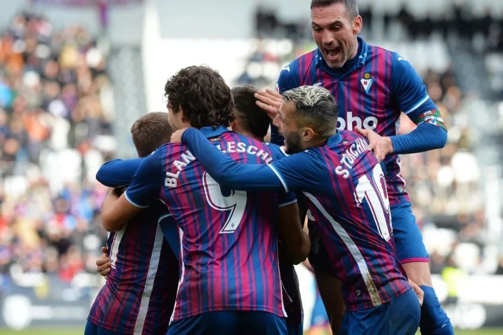 这在现代足 这在现代足